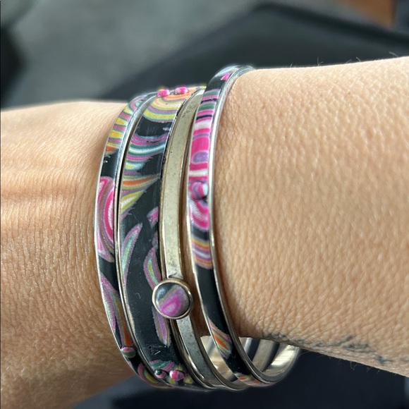 Elegant Multicolor Bangle Set - Picture 2 of 4